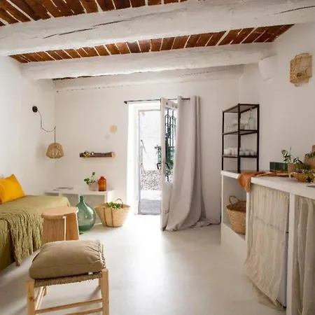 Vieil Antibes, De Sable, Avec Parking Apartment *