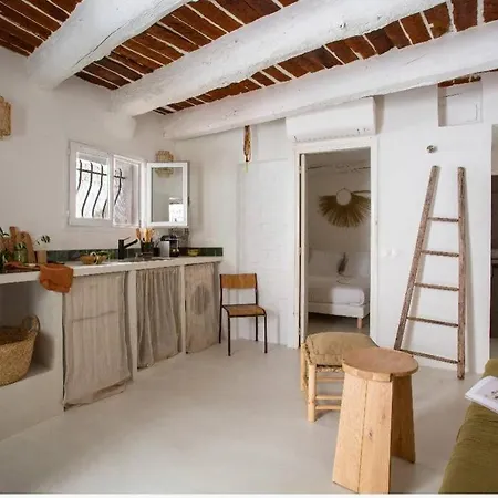 Vieil Antibes, De Sable, Avec Parking Antibes