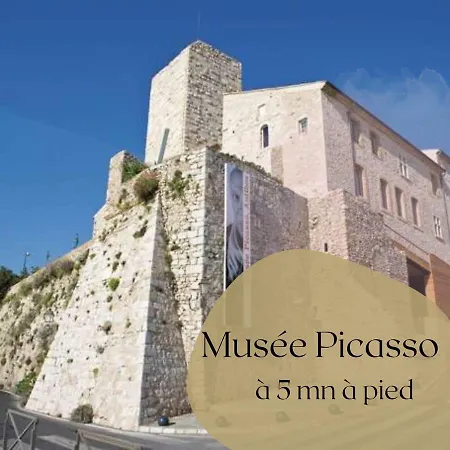 Apartment Vieil Antibes, De Sable, Avec Parking *