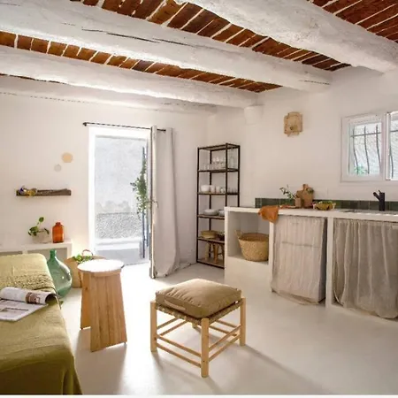 Διαμέρισμα Vieil Antibes, De Sable, Avec Parking Αντίμπ