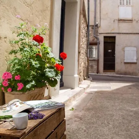 Vieil Antibes, De Sable, Avec Parking *