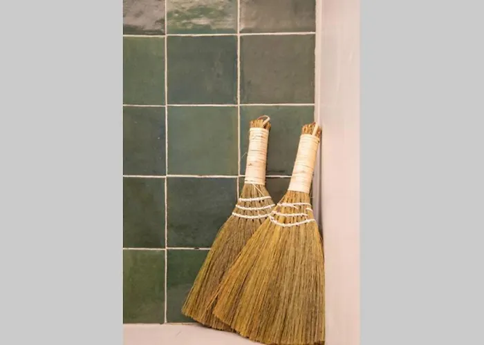 Vieil Antibes, De Sable, Avec Parking Appartement Antibes